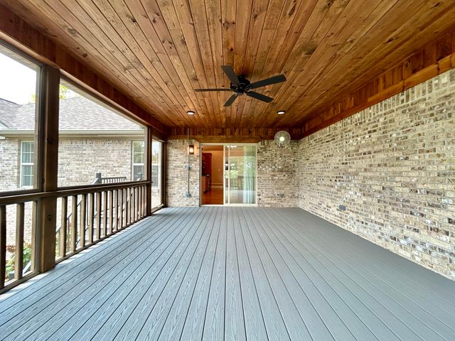 568 White Tail Run Drive, Somerset, KY 42503