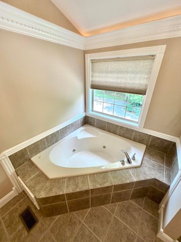 568 White Tail Run Drive, Somerset, KY 42503
