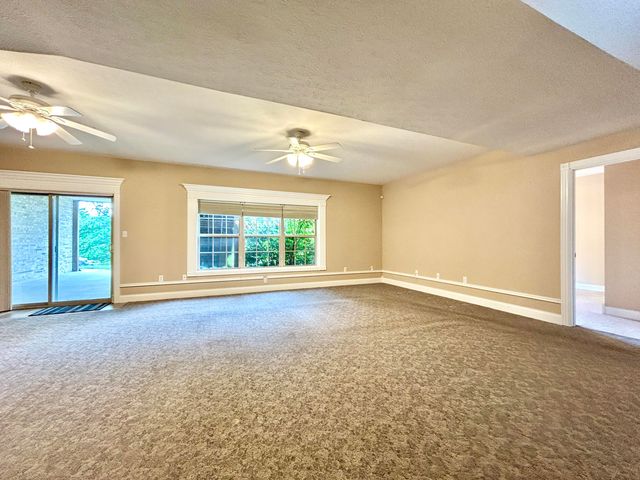 568 White Tail Run Drive, Somerset, KY 42503