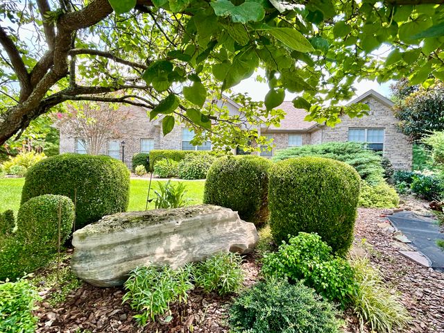 568 White Tail Run Drive, Somerset, KY 42503
