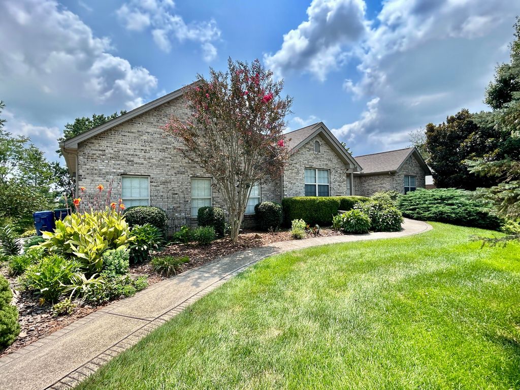 568 White Tail Run Drive, Somerset, KY 42503