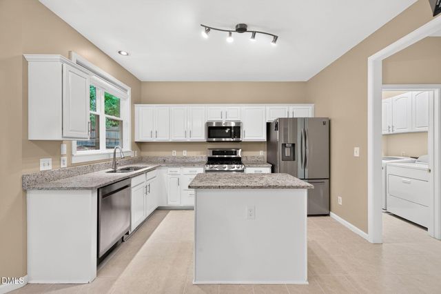 1906 Dunwick Court, Apex, NC 27523