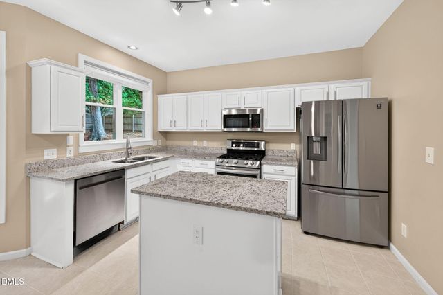1906 Dunwick Court, Apex, NC 27523