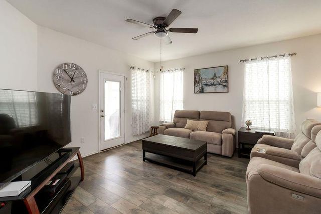 1911 Prickly Pear DR, Bastrop, TX 78602