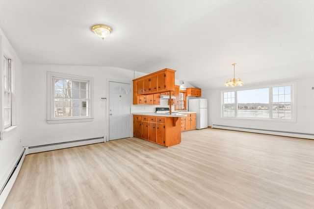 96 Water St, Danvers, MA 01923