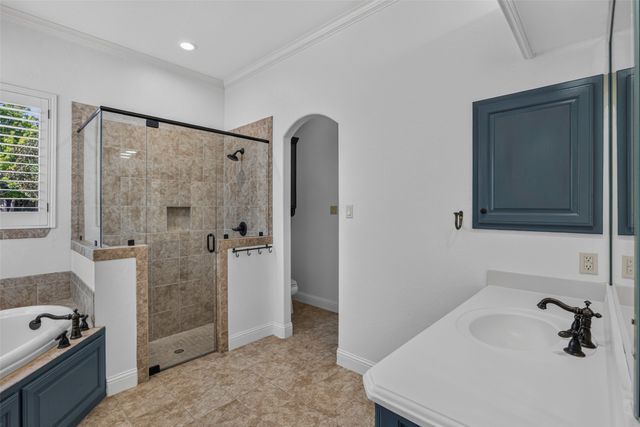 2204 Castle View Road, Mansfield, TX 76063