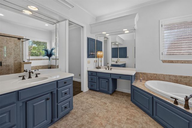2204 Castle View Road, Mansfield, TX 76063