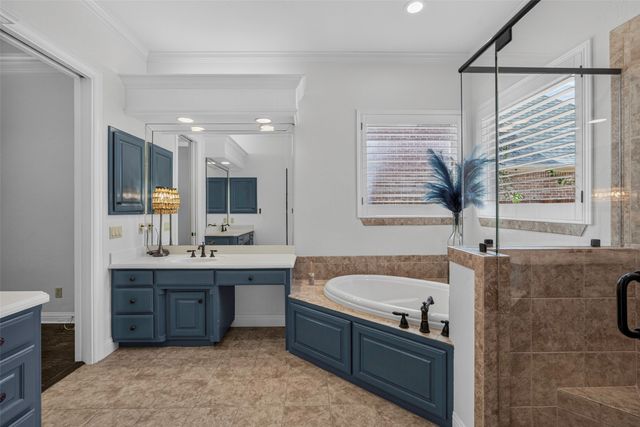 2204 Castle View Road, Mansfield, TX 76063