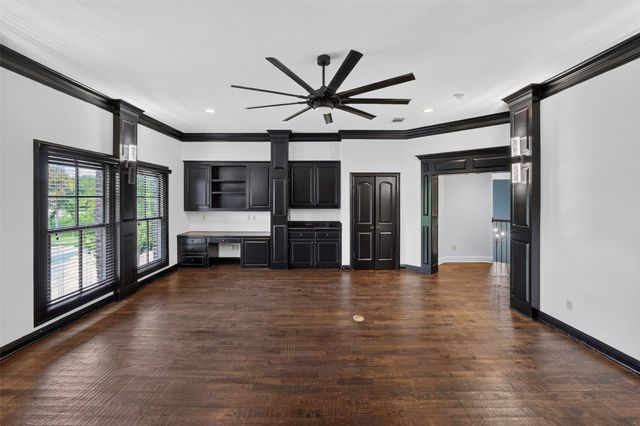 2204 Castle View Road, Mansfield, TX 76063