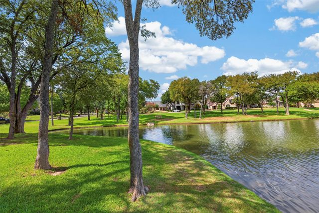 2204 Castle View Road, Mansfield, TX 76063