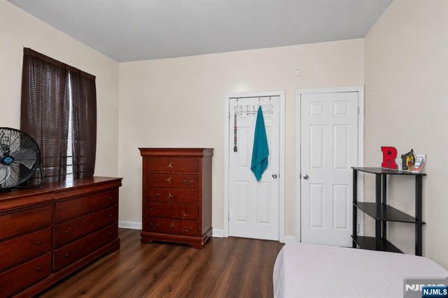 596 19th Street, Newark, NJ 07103