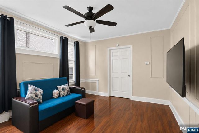 596 19th Street, Newark, NJ 07103
