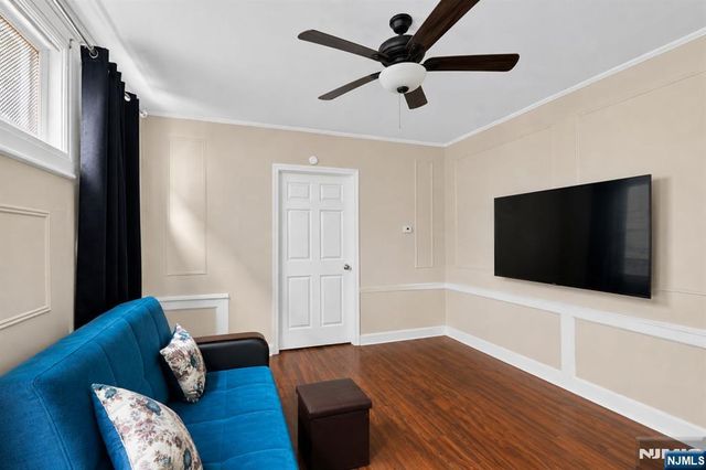 596 19th Street, Newark, NJ 07103