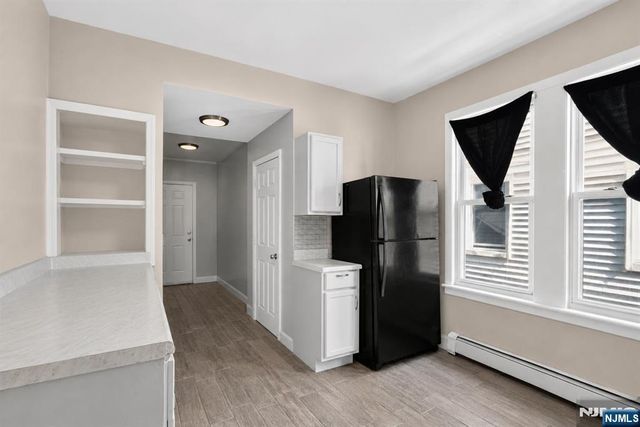 596 19th Street, Newark, NJ 07103
