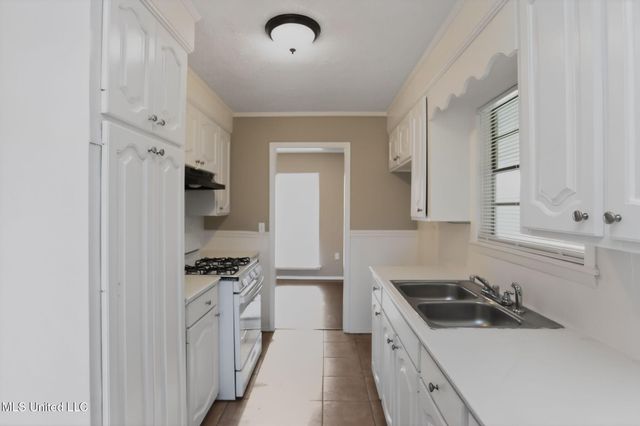 6603 Lyndon B Johnson Drive, Jackson, MS 39213