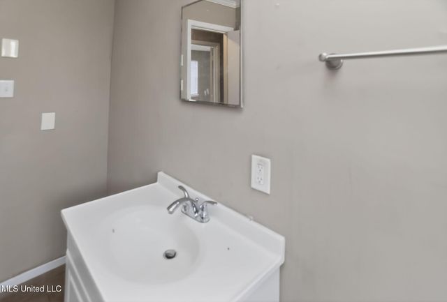 6603 Lyndon B Johnson Drive, Jackson, MS 39213