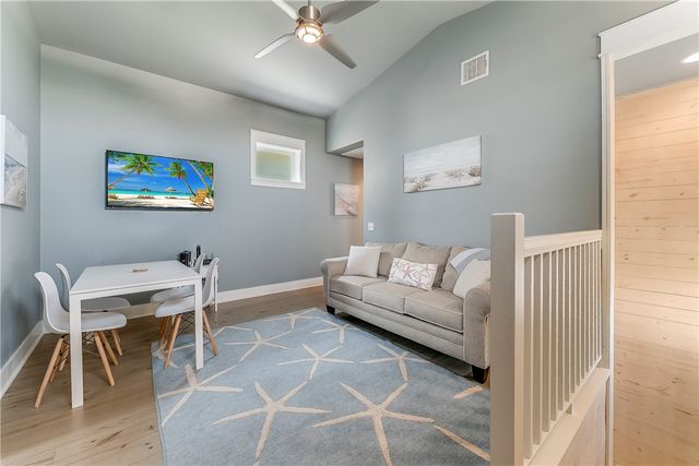 2821 S 11th St 101, Port Aransas, TX 78373