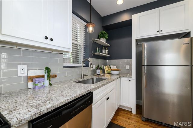 7242 Moller Avenue, Maplewood, MO 63143