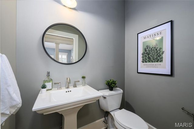 7242 Moller Avenue, Maplewood, MO 63143