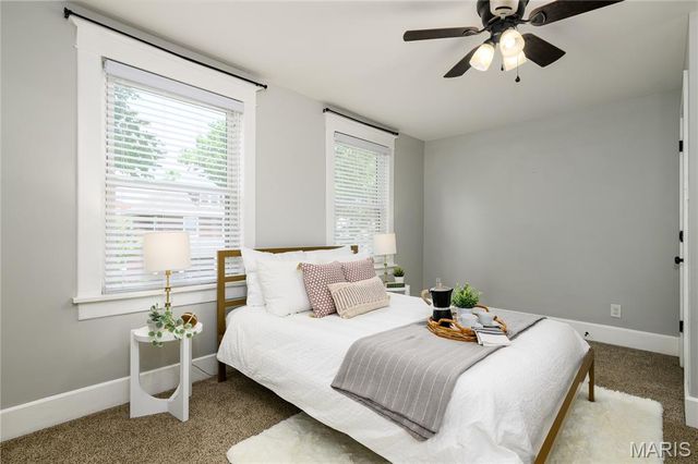 7242 Moller Avenue, Maplewood, MO 63143