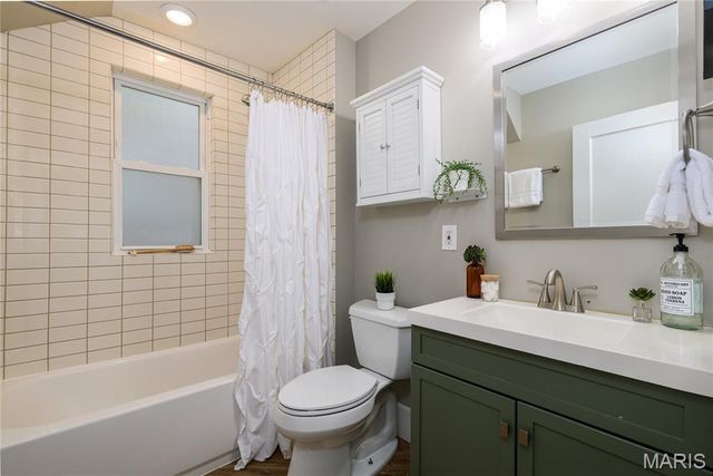 7242 Moller Avenue, Maplewood, MO 63143