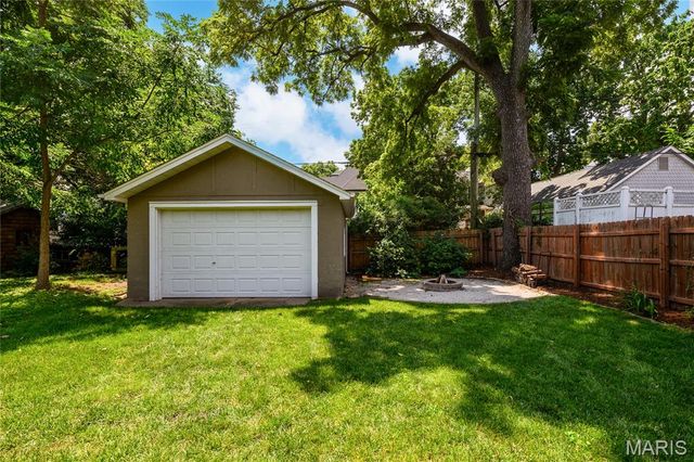 7242 Moller Avenue, Maplewood, MO 63143