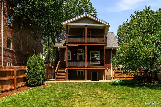 7242 Moller Avenue, Maplewood, MO 63143