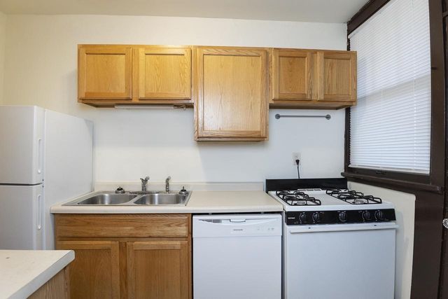 2821 Monroe Street, Madison, WI 53711