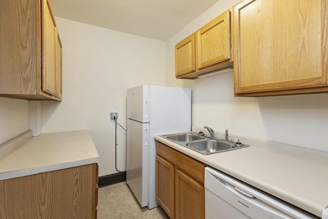 2821 Monroe Street, Madison, WI 53711