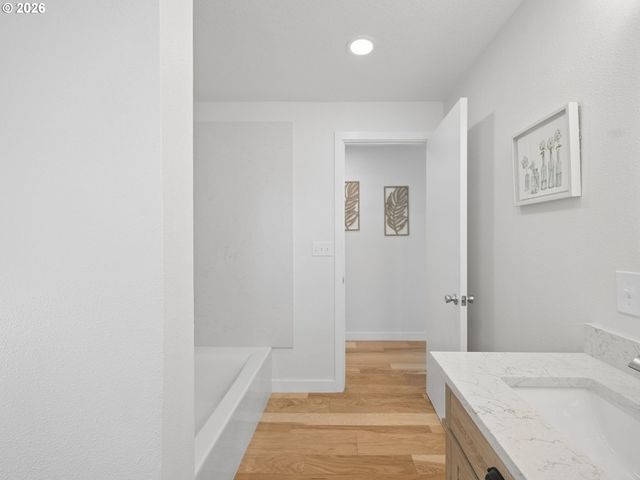 15532 Se LINCOLN St, Portland, OR 97233