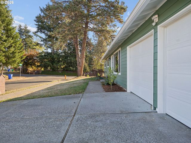 15532 Se LINCOLN St, Portland, OR 97233