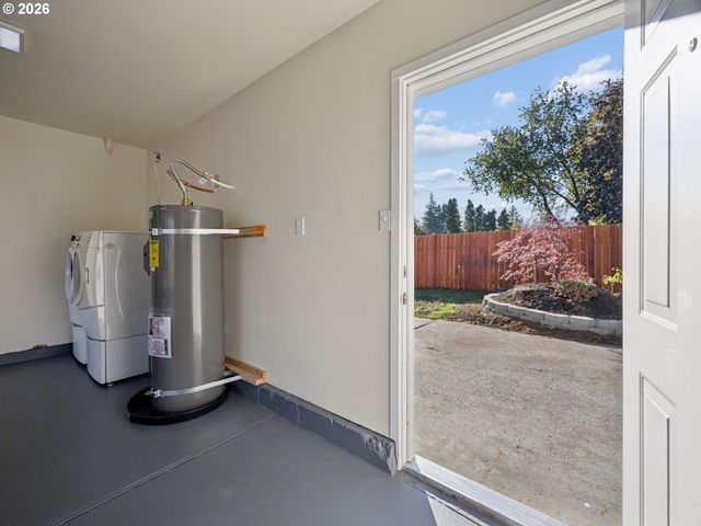 15532 Se LINCOLN St, Portland, OR 97233