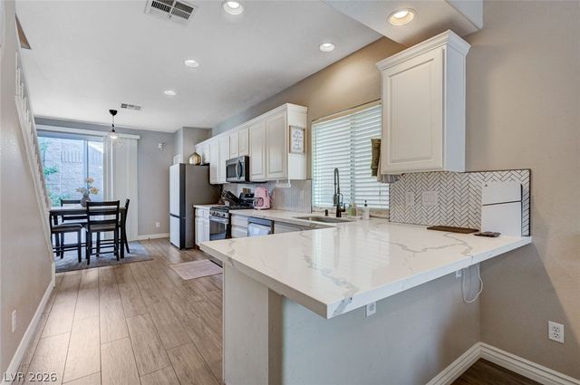 1628 Summer Blush Avenue, Las Vegas, NV 89183