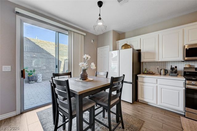 1628 Summer Blush Avenue, Las Vegas, NV 89183