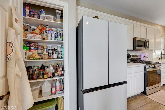 1628 Summer Blush Avenue, Las Vegas, NV 89183