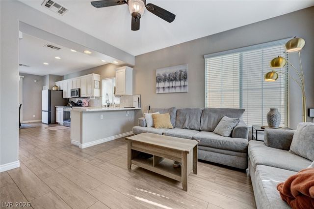 1628 Summer Blush Avenue, Las Vegas, NV 89183