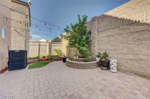 1628 Summer Blush Avenue, Las Vegas, NV 89183