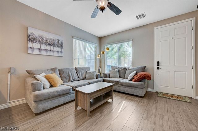 1628 Summer Blush Avenue, Las Vegas, NV 89183