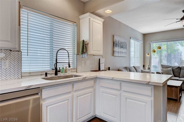 1628 Summer Blush Avenue, Las Vegas, NV 89183