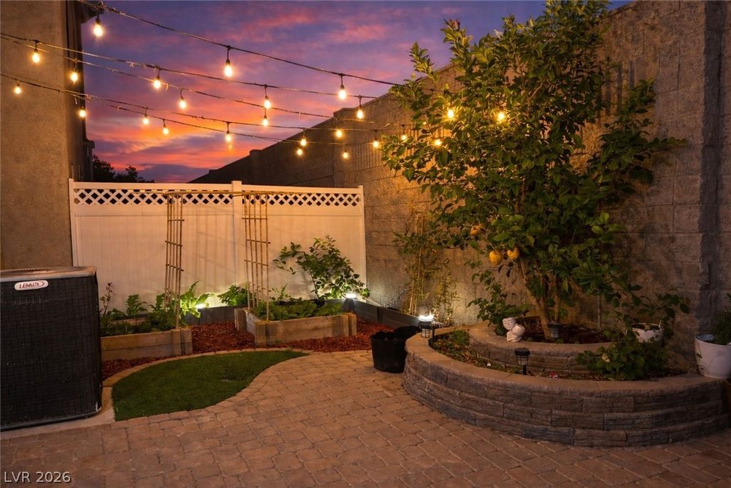 1628 Summer Blush Avenue, Las Vegas, NV 89183