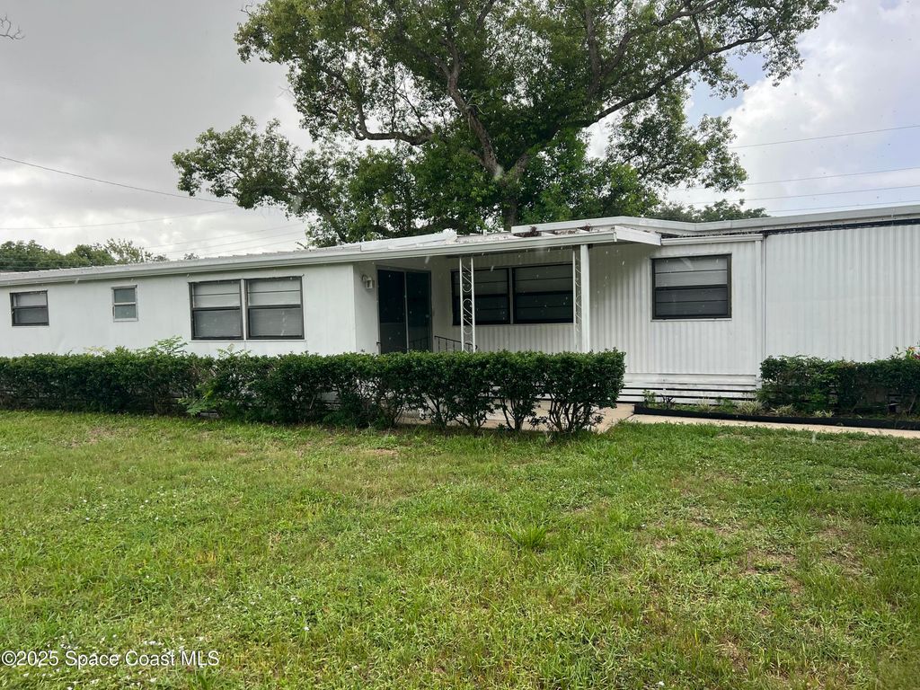 433 Seahorse Lane, Cocoa, FL 32927