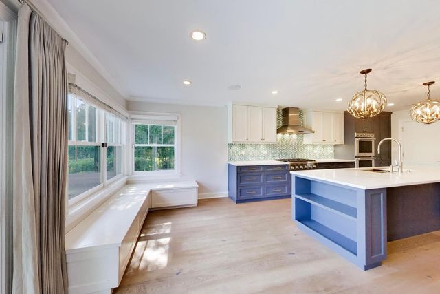 4044 Chester Drive, Glenview, IL 60026
