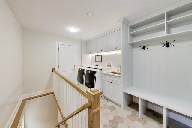 4044 Chester Drive, Glenview, IL 60026