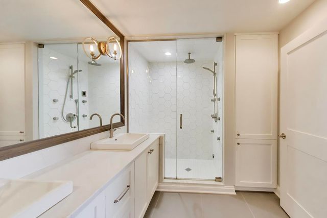 4044 Chester Drive, Glenview, IL 60026