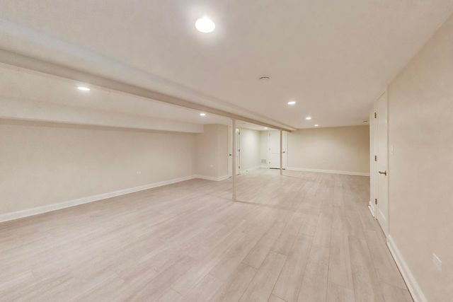 4044 Chester Drive, Glenview, IL 60026