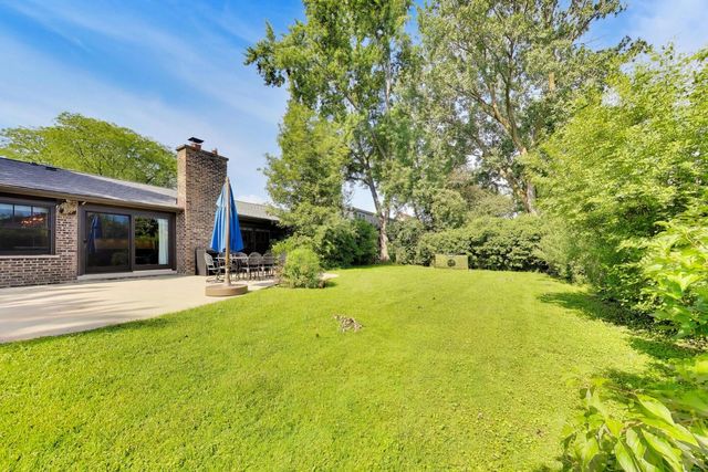 4044 Chester Drive, Glenview, IL 60026
