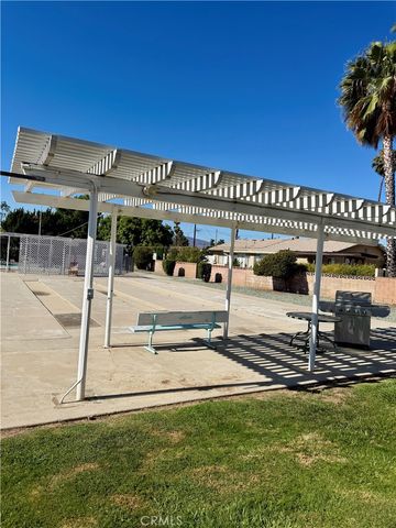 500 E Thornton Avenue, Hemet, CA 92543