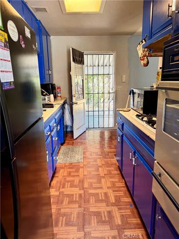 500 E Thornton Avenue, Hemet, CA 92543