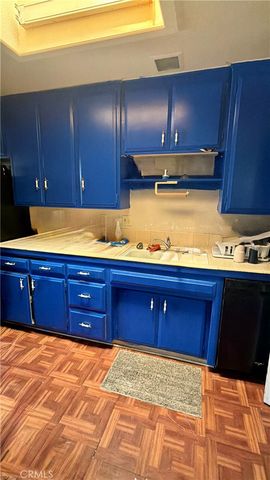 500 E Thornton Avenue, Hemet, CA 92543