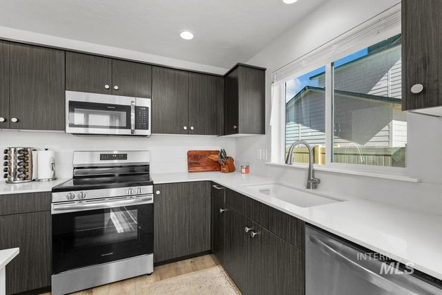 11097 Cart St, Caldwell, ID 83605